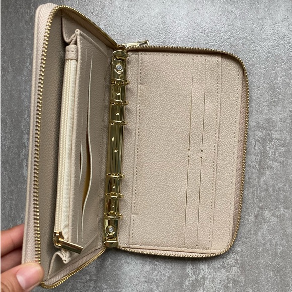 A6 wallet Personal Size Compact Zippy cream color - Picture 1 of 6